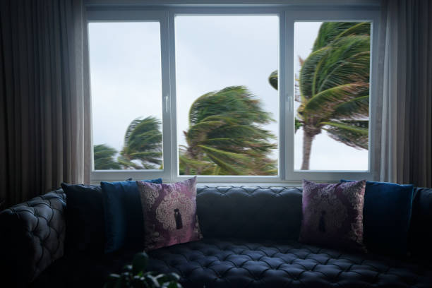 Hurricane-resistant glass